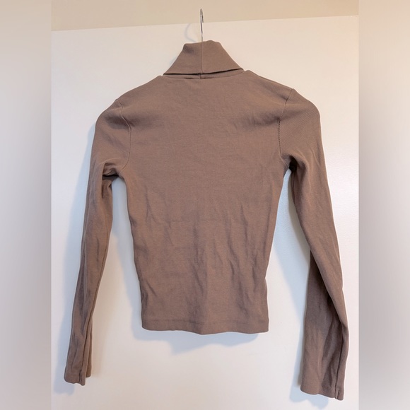 Zara turtle neck cropped ribbed top - Picture 3 of 3